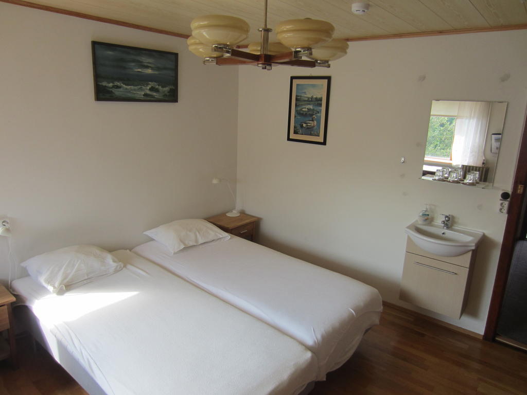 Nes Guesthouse Reykholt  Room photo