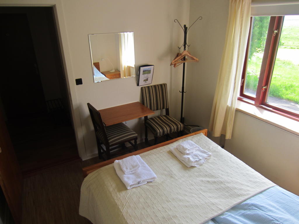 Nes Guesthouse Reykholt  Room photo