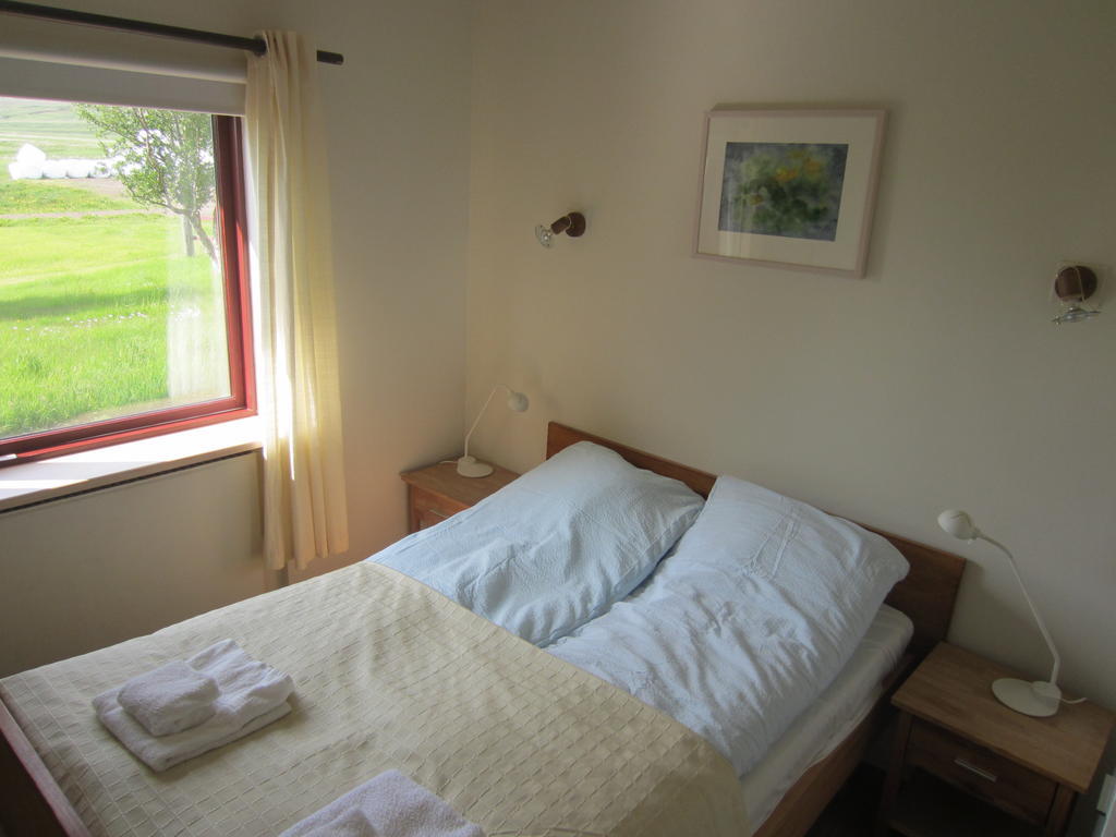 Nes Guesthouse Reykholt  Room photo